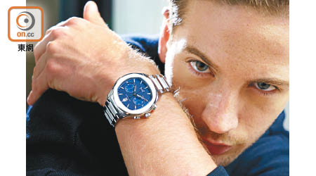 藍色錶盤計時腕錶 $106,000