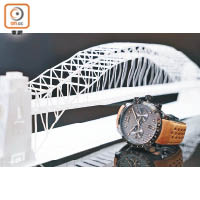 以悉尼海港大橋為靈感的Multifort Chronograph Adventure計時腕錶。$15,700