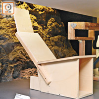 《Man Machine》（木製版）沿用高端科技打造的木製座椅，可作調校，流露出自然簡單的美感。
