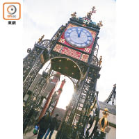 東門鐘樓是切斯特的一大地標，更有人說它是大笨鐘以外，英國最多人拍攝的鐘。