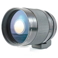 500mm F8 Reflex-Nikkor C反射鏡為Laurence愛鏡之一，雖然近年已停產，但二手店或網站仍有不少人放售，二手價約$2,000~$4,000。