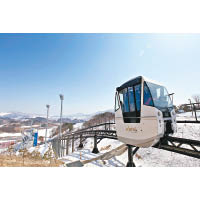獨特的單軌電車是Alpensia滑雪場標誌之一。