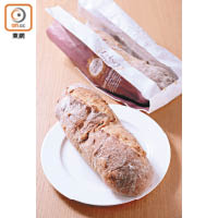 在Dreamix私房菜館，也能選購到King的手製麵包。