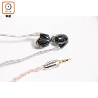 CL1支援16Hz~45kHz頻率響應，配合可換線設計，透過sMMCX插頭更換耳機線來優化音色。