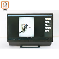 內置PC Gallery，提供基本執相功能，並可與手機同步儲存相片。