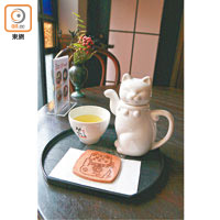 逛完博物館可到下層的貓Cafe歎咖啡，欣賞靚靚的貓壺。