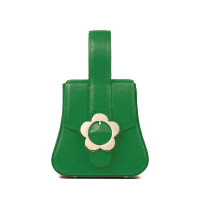 High Cheeks 綠色花形扣飾手挽袋 $2,490（N）