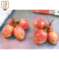 阿里山另一特色土產樹番茄，生長於海拔過千米的樹上。