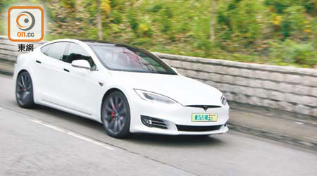 Tesla Model S P100D<br>售價：$1,087,600起