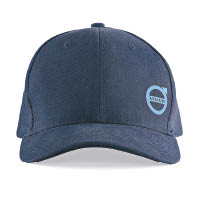 Navy Cap帽<br>深藍色，棉質太陽帽，設計簡約時尚，方便配搭之餘，亦予人踏實沉穩的感覺。<br>售價：$297