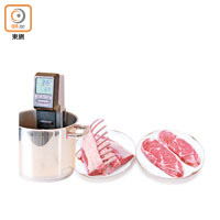 一般肉類如牛扒、羊架，可以63.5℃慢煮，令肉質軟腍且保持其肉汁。