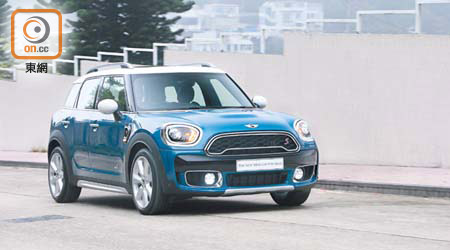 MINI Cooper S Countryman ALL4<br>售價：$450,800