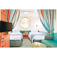 海洋航行者號設有多個房款，其中內艙房寛敞舒適。
