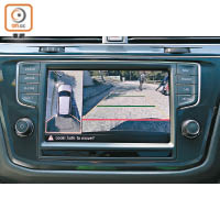 配上「Area View」功能，車身4個鏡頭可拍攝及整合出360度環迴畫面。