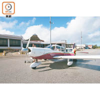 從塞班島可乘小型飛機到天寧島，飛機分8人座及4人座兩種，像坐的士。