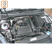 1.4公升Turbo引擎慳油好力，綜合油耗僅5.1L/100km（EU combined）。