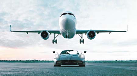 Pagani與Airbus合作，將Pagani超跑的輕量化碳鈦合金物注入飛機客艙。