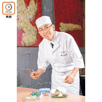 周潤霖師傅有10多年炮製日本料理經驗，擅長製作天婦羅，現為酒店日本餐廳的天婦羅總廚。