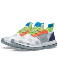 adidas By KOLOR Pure Boost跑鞋 $1,260（f）<br>如果想彩色啲又帶點日系元素的話，adidas同KOLOR合作的Pure Boost跑鞋應該係上佳選擇。