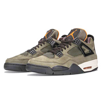 UNDEFEATED×Air Jordon 4（2005年8月推出）