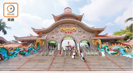仙泉旅遊公園古色古香的入口，跟一般的主題樂園感覺截然不同。