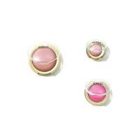 KIKO MILANO Mini Divas Baked Eyeshadow $69（G）<br>迷你乾濕兩用烘焙眼影共有4色選擇，質感舒適、順滑，而且造型小巧，方便攜帶。