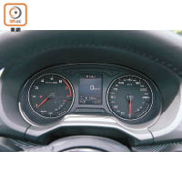 採用傳統雙圈式儀錶板，若自選Audi Virtual Cockpit會增加潮味。