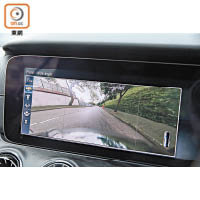 配合全車360度鏡頭，可監察車外情況。