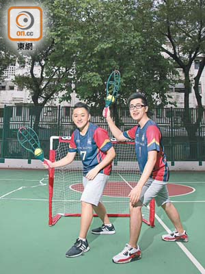 旋風球去年才正式引進本港，吸引了不同年齡的人士學習，如葉浩賢（左）及<br>邱俊棋（右）。