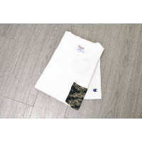 Champion Reverse Weave Pocket Tee $480（B）