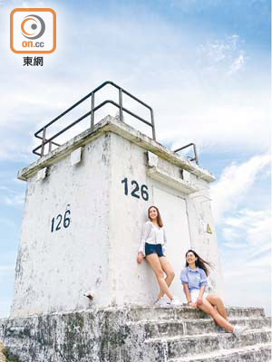 126號燈塔位於蒲台島的最南端，風光明媚，不比鵝鑾鼻燈塔遜色。