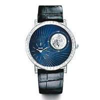 Piaget Altiplano陀飛輪高級珠寶腕錶，18K白金鑽石錶殼，以人手鐫刻太陽放射紋於金質錶盤上，並塗上灰藍色透明珐琅、搭載670P陀飛輪手動上鏈機芯，厚度4.6毫米，限量38枚。$148萬（A）