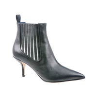 Diane von Furstenberg今季推出變奏版尖頭及Kitten Heels的Chelsea Boots $3,300（C）