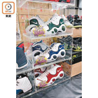 3對未曾出過Retro版的綠、藍、紅色Air Zoom Flight 95，是NBA球星Jason Kidd當年征戰沙場的戰鞋。