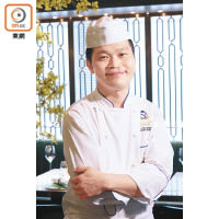 葉志宏師傅有逾28年入廚經驗，曾於米芝蓮3星的酒店中菜廳任職超過18年，擅長烹調海鮮和海味，現為中環一間高級中菜館主廚。