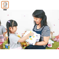 童書館館主劉小姐希望通過故事工作坊，助小朋友培養閱讀興趣。