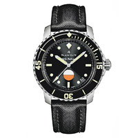 Blancpain Fifty Fathoms MIL-SPEC<br>復刻50年代為美國海軍設計的一枚潛水錶MIL-SPEC 1，6時位設有圓形濕度指示計，當有濕氣滲入腕錶時，小圓盤會由白變紅，以警示佩戴者。腕錶搭載品牌1151自家自動機芯，限量發行500枚。$11.3萬（B）