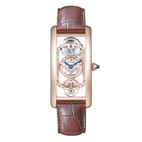 Cartier Tank Cintrée鏤空玫瑰金錶殼腕錶（限量100枚） $45.7萬（B）<br>弧形錶殼設計，搭載9917M型手動上鏈鏤空機芯。通透簡約的設計中，僅顯露經典元素：指針與分鐘軌以及與Tank Cintrée腕錶弧形造型相契合的層疊齒輪。