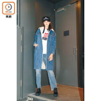 Day 6：Denim on Denim Style<br>N10X黑底白字No Securite Cap帽 $351（C）、PREEN BY THORNTON BREGAZZI黑色流蘇長耳環 $1,551（C）、Monki牛仔大褸 $950（D）、N10X No Invitation Tee $390（C）、Monki牛仔褲 $450（D）、Monki黑色絲絨綁帶短靴 未定價（D）