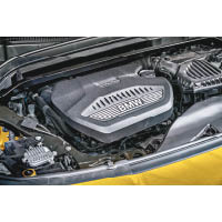 X2提供汽或柴油引擎，而且有三及四缸版本。