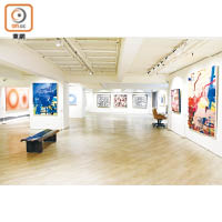 4年前創立的畫廊「香港芳草地當代藝術」，不時展出中國抽象藝術家的作品。