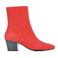 DORATEYMUR紅色短靴 $2,204（D）