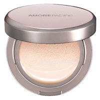 AMOREPACIFIC Ideal Bloom Foundation Cushion SPF 34/PA++  $560/15g×2（H）<br>蘊含綠茶昇華原液及綠茶花萃取物，具高效抗氧化功效，可化妝同時護膚。