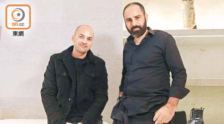 IRO由來自巴黎的兄弟Arik Bitton（左）與Laurent Bitton（右）創立，風格融合簡約、街頭及龐克元素，深受時裝人及荷里活紅星喜愛。