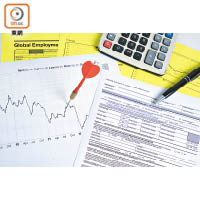 金融是經濟產業之一，課程亦設科目「金融數據分析」，教授分析金融數據的統計方法。