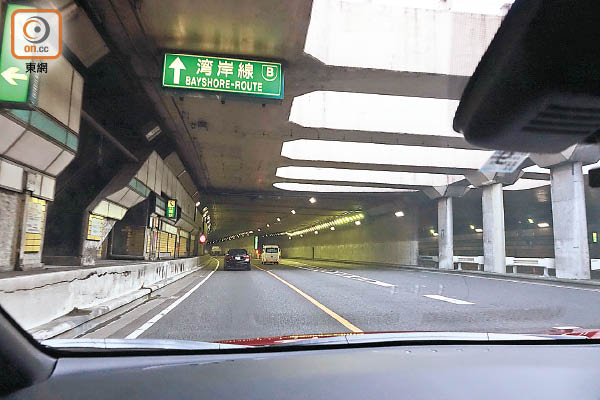 東京直擊Nissan Leaf 二代電動長氣袋圖片4