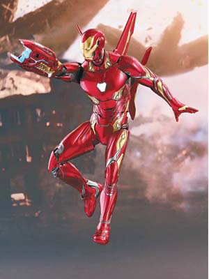 Iron Man新作可加裝Nano Boosters背翼推進器。<br>售價：$2,580<br>預訂價：$2,530（約2019年第1季至第2季推出）