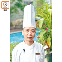 酒店糕餅師傅Stone Wong表示，花味甜點最好配搭不太濃味的食材，才可突出花香。