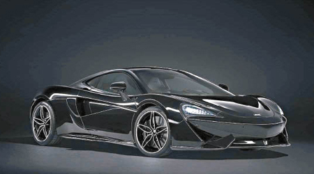 McLaren 570GT MSO Black Collection全碳黑色車身，型格又高貴。