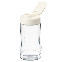 配備玻璃杯及Tritan樹脂膠樽兩款容器，可直接放在攪拌器上使用，樹脂膠樽不含BPA，安全環保。